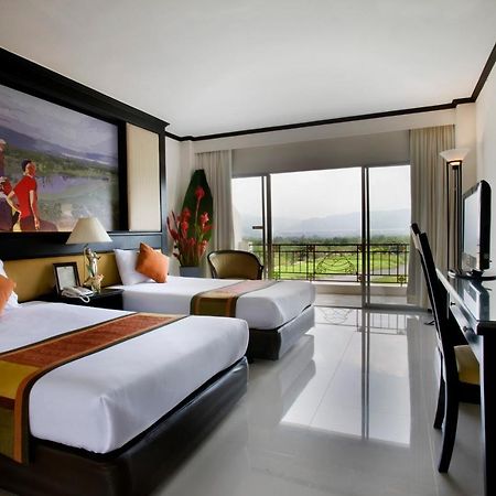 Royal Hills Golf Resort & Spa Nakhon Nayok Exterior photo