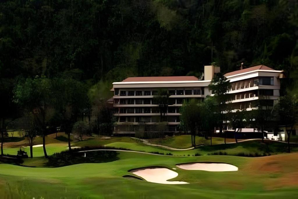 Royal Hills Golf Resort & Spa Nakhon Nayok Exterior photo